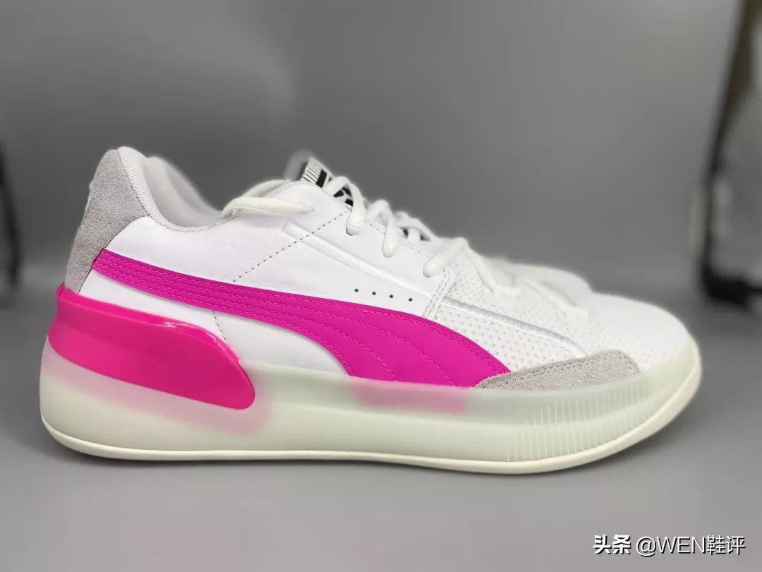 库兹马最好看的篮球鞋图片,三球篮球鞋和库兹马篮球鞋