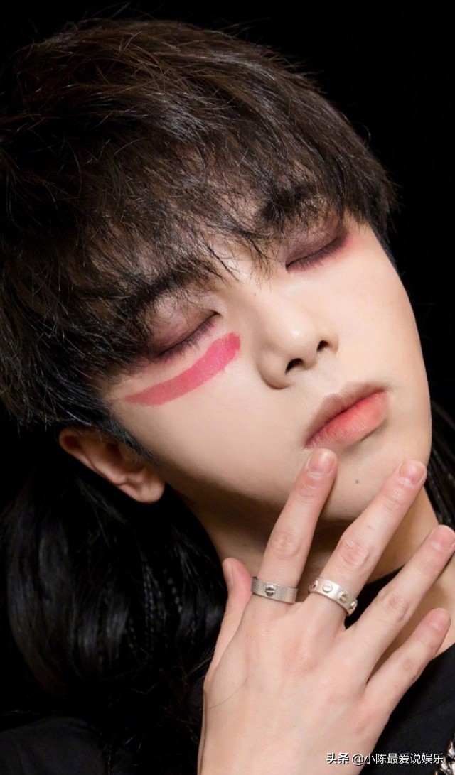 华晨宇哪首歌被称为火星弟弟,华晨宇火星弟弟是怎么来的