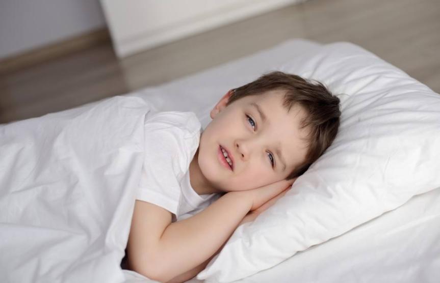 孩子长角眼怎么快速消除土方法,宝宝斗鸡眼多大年龄治疗