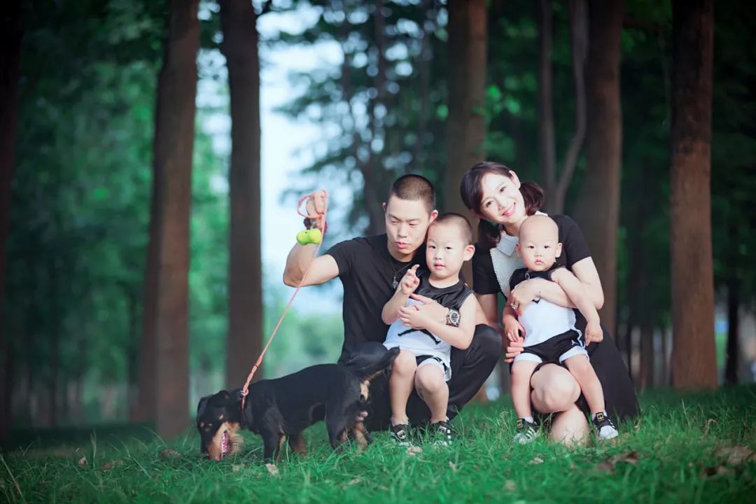 臻封面Vol.2|她是差不多小姐，更是狠角色美妈