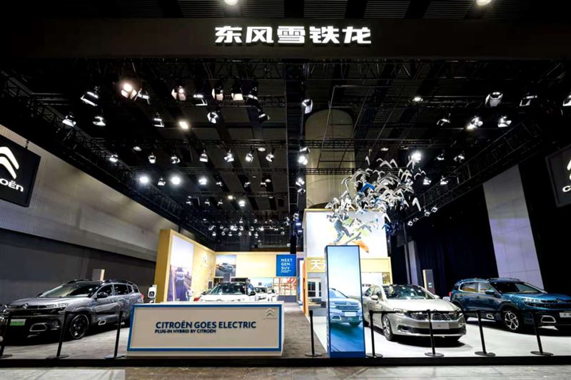 半年特辑｜东风雪铁龙站在“刀锋”上