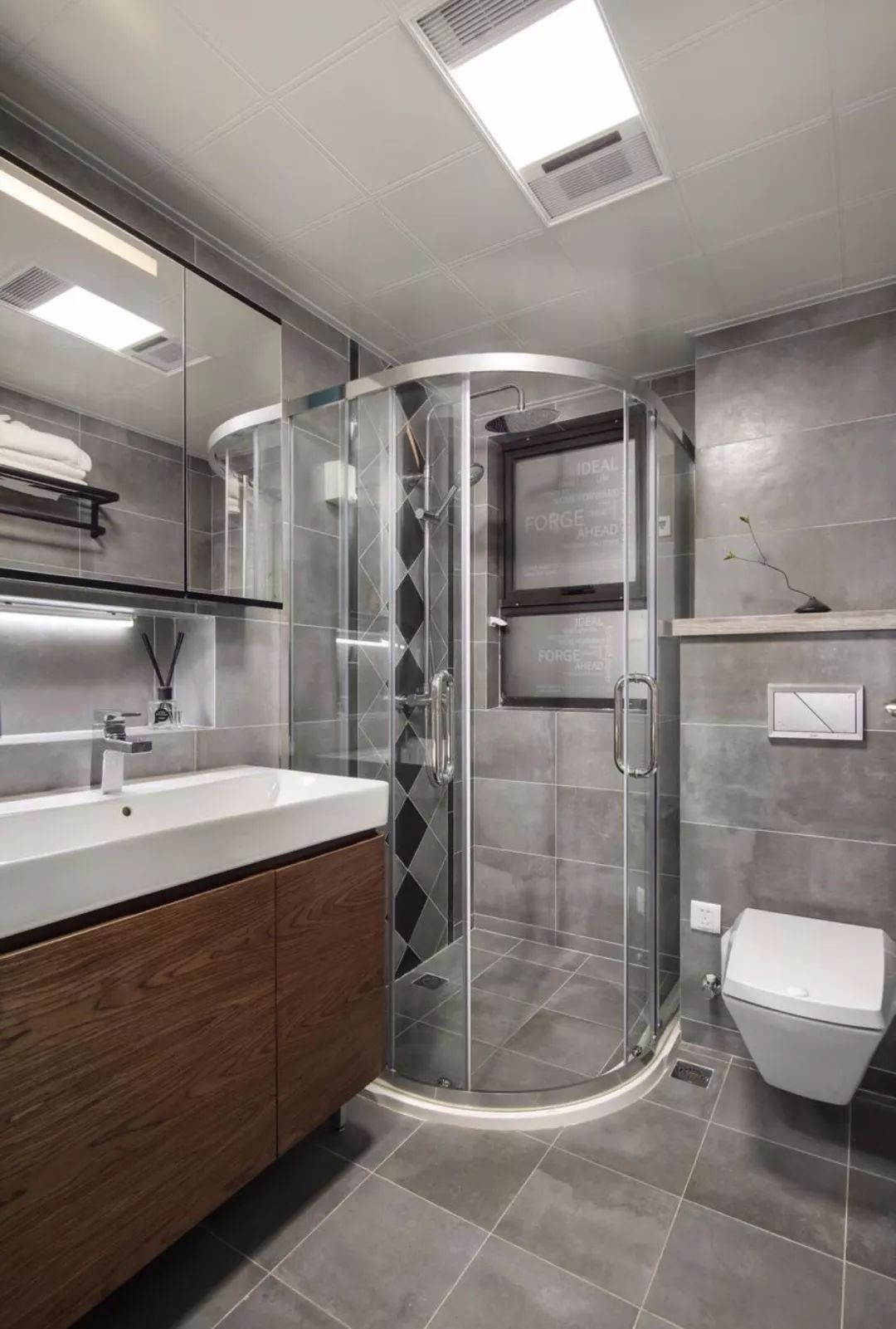 壁挂马桶卫生间装修效果图,恩仕壁挂马桶卫生间