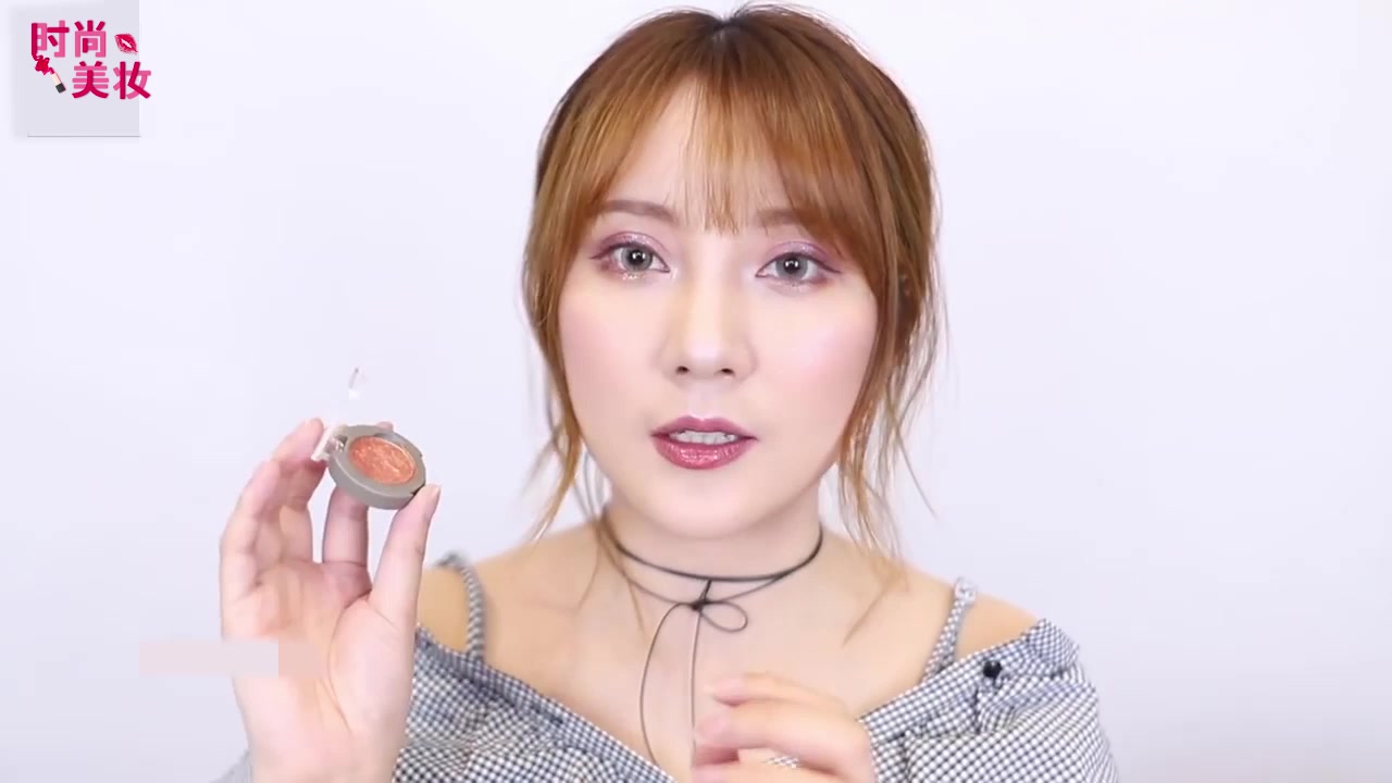 单色眼影橘朵神仙色,橘朵新款七色眼影盘超火教程