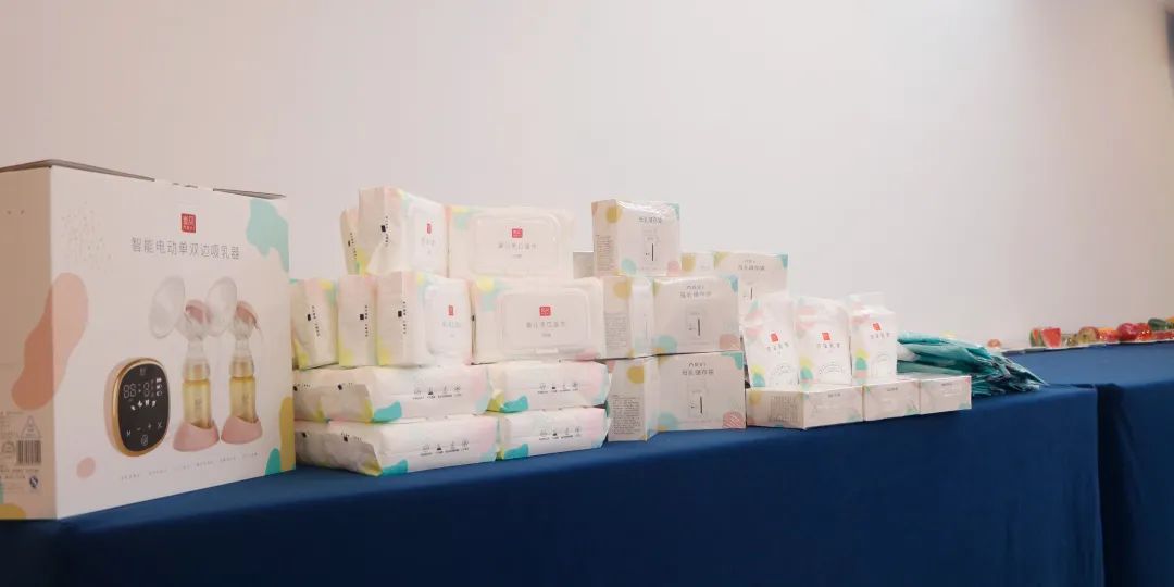 新贝童谣里沙龙回顾：母乳喂养新理念和新工具