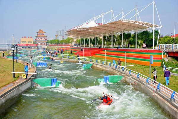 河南这个县探索生态与经济双赢产业模式，“生态+体育”让山水“生金”