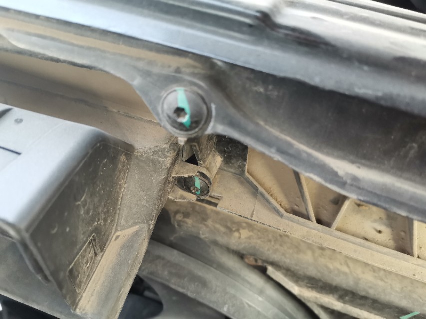 朋友帮忙看车况,斯柯达野帝13万公里多少价位