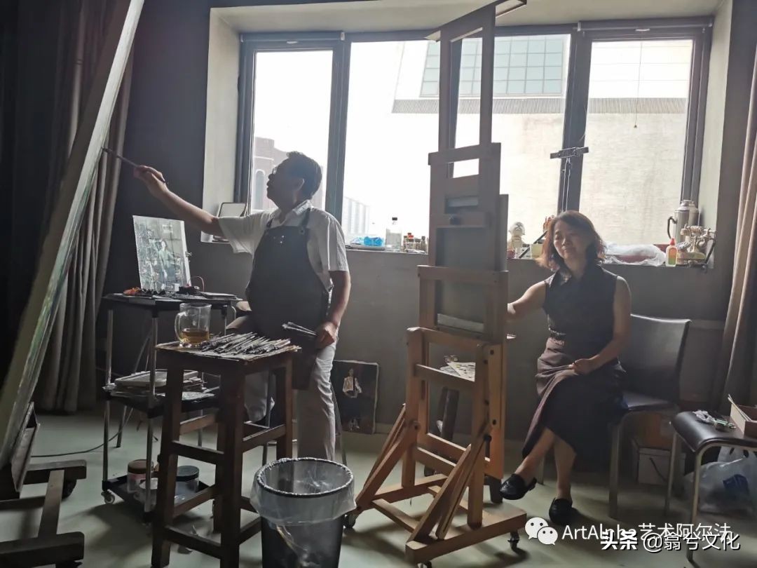 这些大咖艺术家都画过她，来了解当艺术家模特是一种什么样的体验