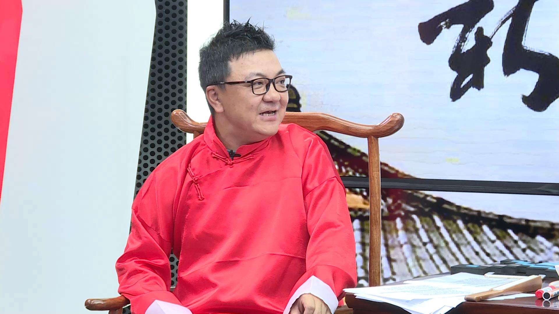 足球名嘴董路完整版,解说员董路简介