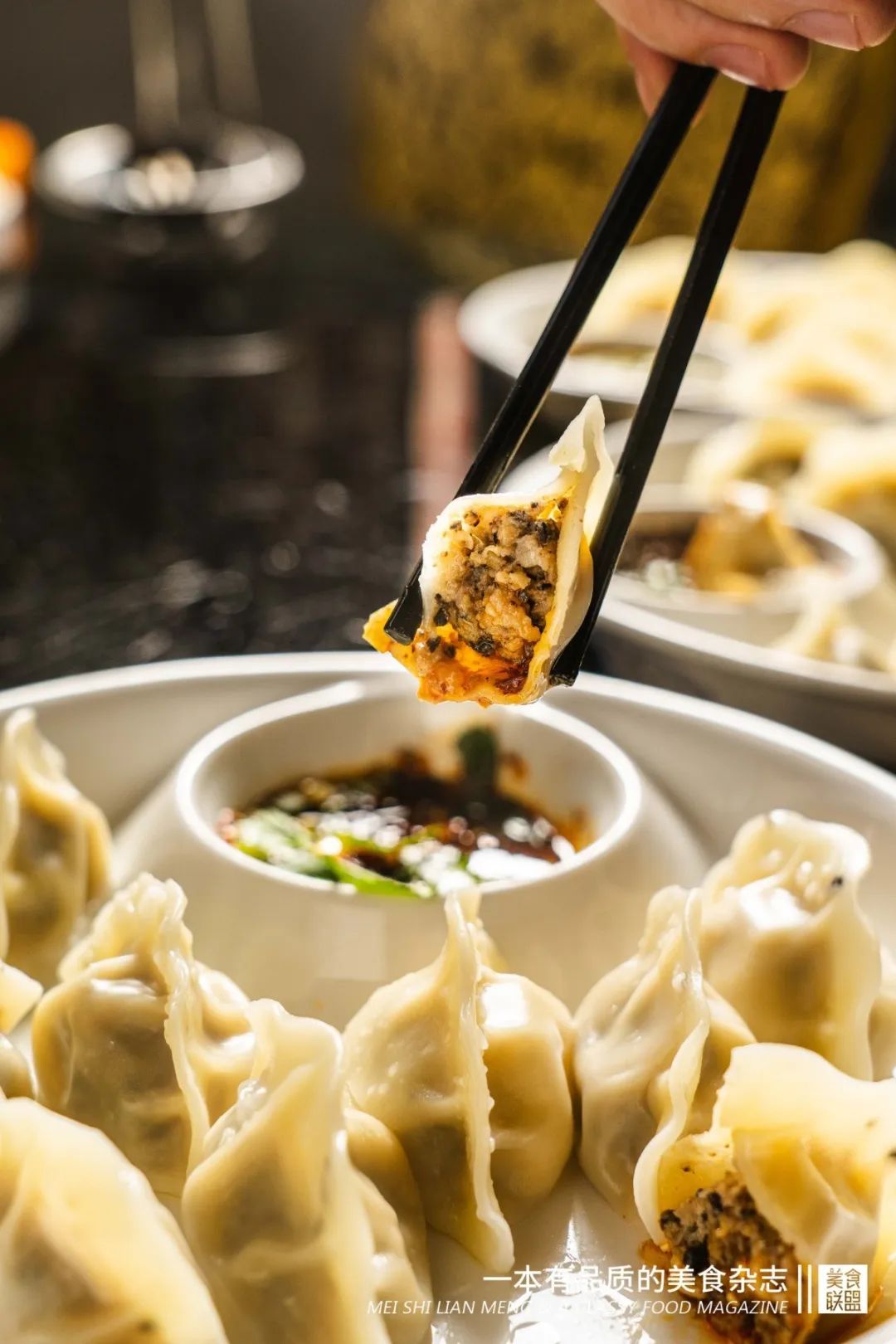 昆明拥有10辆车的男人，用一座城来藏臭味​，和一个不能说的秘密