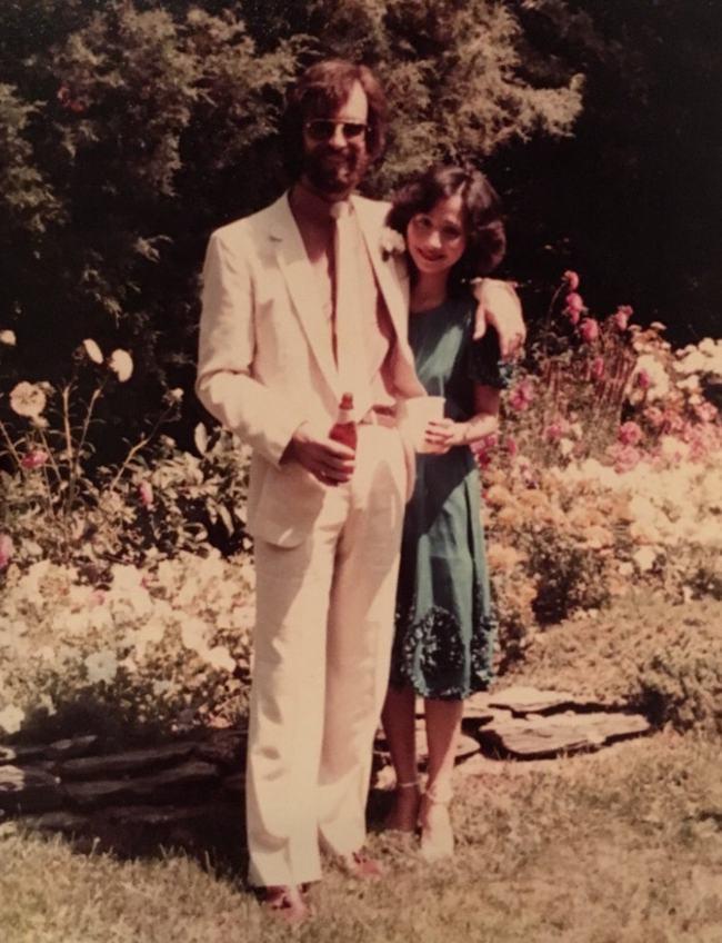 一年内爸妈相继去世的明星,一个明星亲人接连去世