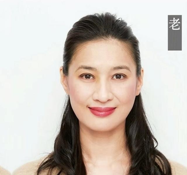 现在流行什么发型好看中年女人,剪什么样的发型适合中年妇女