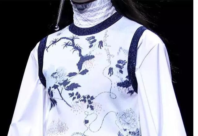 ep雅莹走秀2019,ep雅莹黑裙子