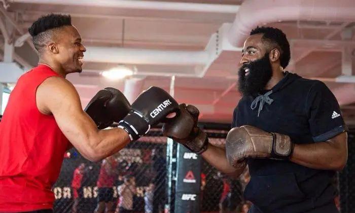 火箭得到威少,火箭湖人官宣补强