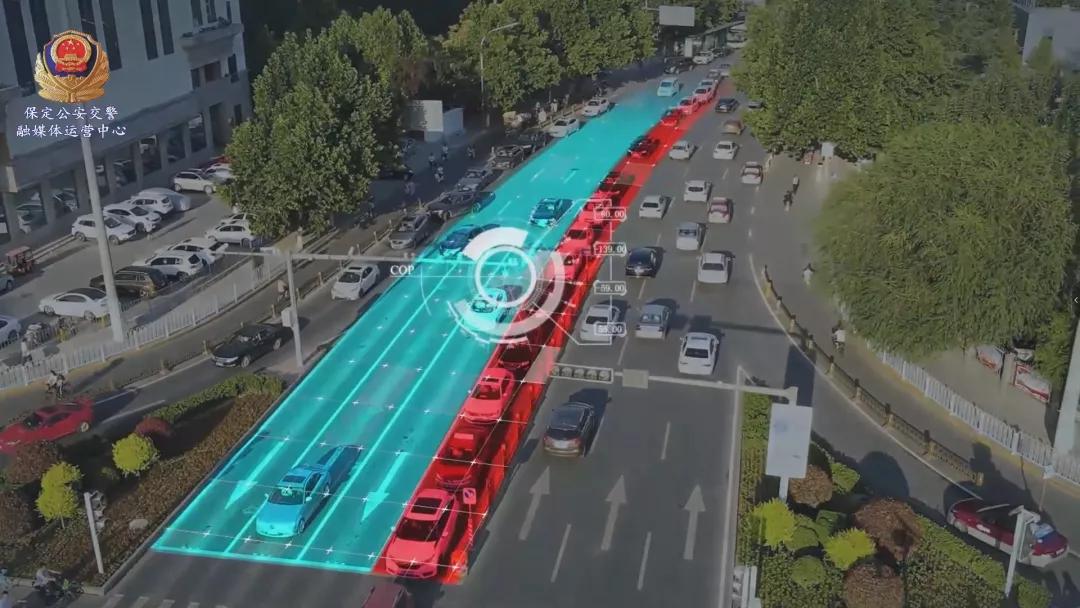 实时监控车流量的红绿灯,可以预知车流量的红绿灯
