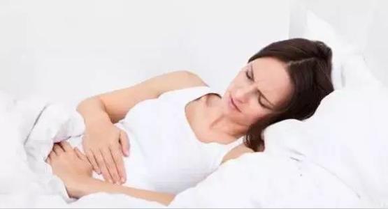 怀孕后少量出血的概率是多少,怀孕后流血出现血块是不是流产了