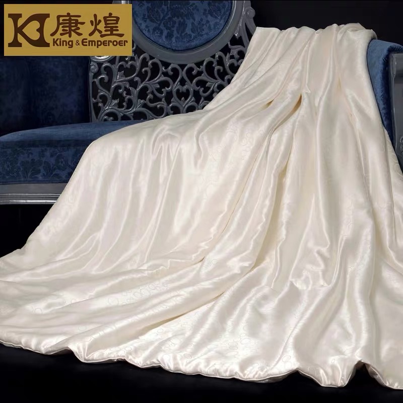 品牌蚕丝被多少钱一床,太湖蚕丝被是十大品牌吗