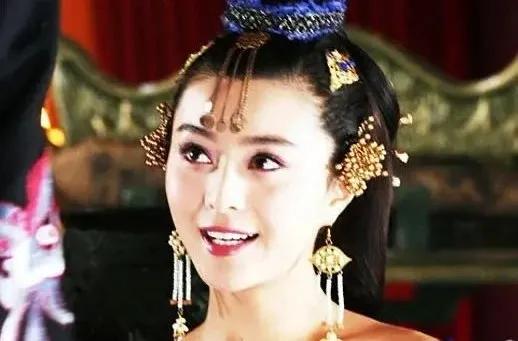 哪个男星演的狐狸精好看,长相最像狐狸精的演员