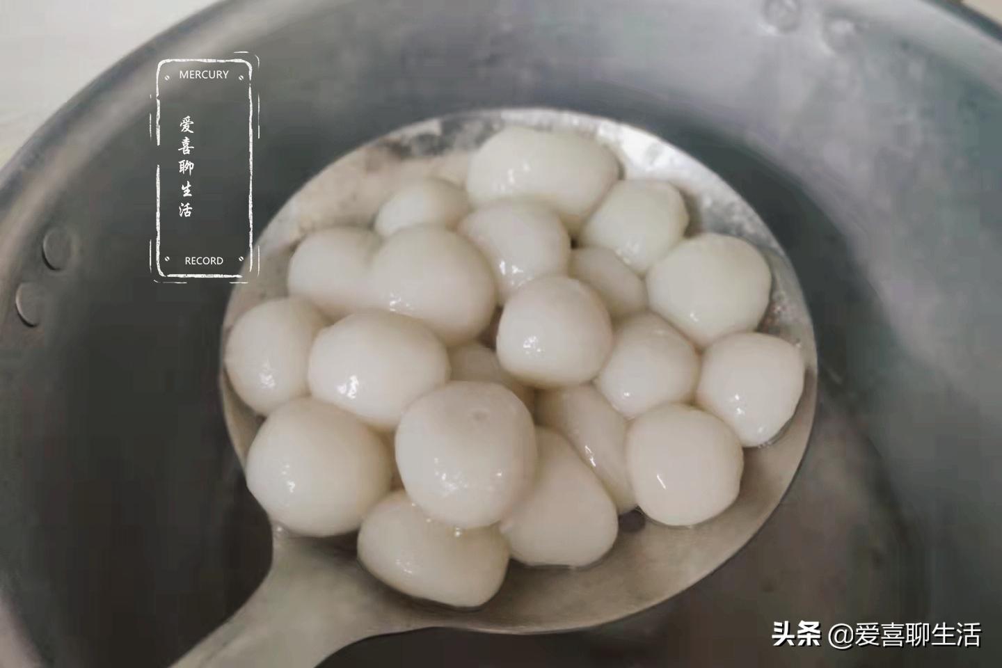 平时嘴馋就吃它，一次多做几个存起来，吃时煎一煎，既方便还好吃