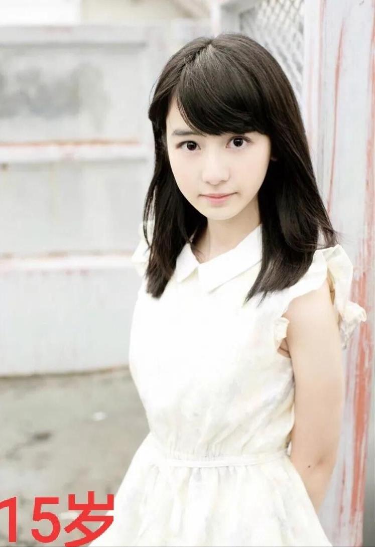 她是纯欲风的病娇女，被15家公司疯抢，昭和系甜妹有多大魅力？