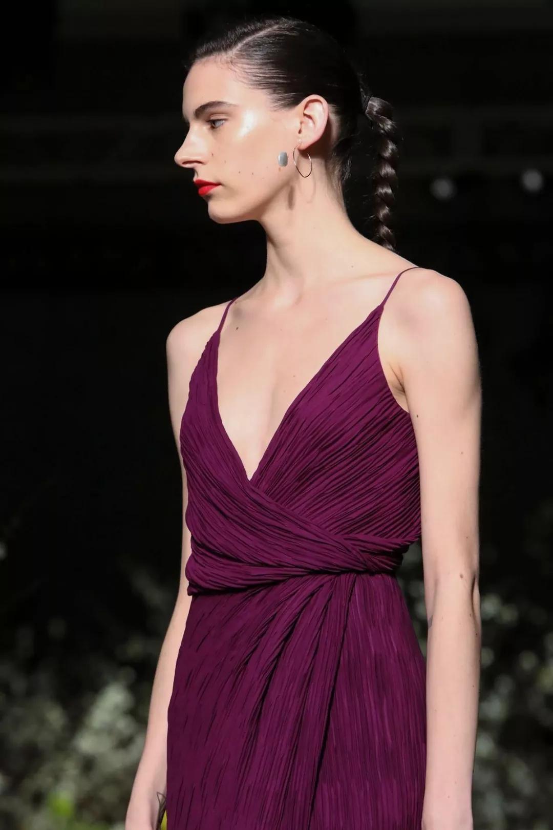 等疫情过后穿上漂亮的衣服,等疫情过后去赏花