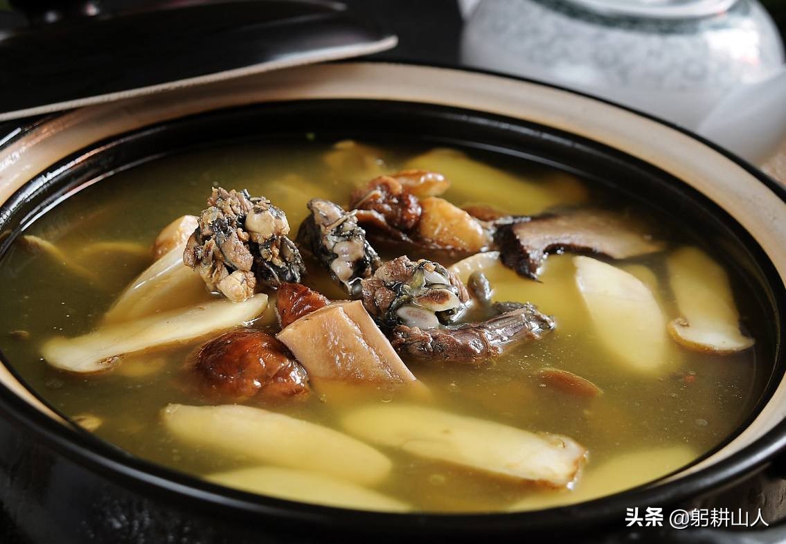 风干鸭鹅火锅制作配方,炖滋补鸭火锅的做法