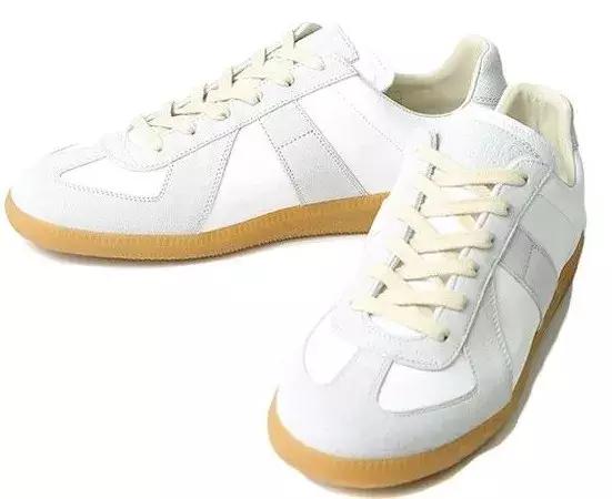 最近被炒起来的一款鞋子,被炒作最火的鞋