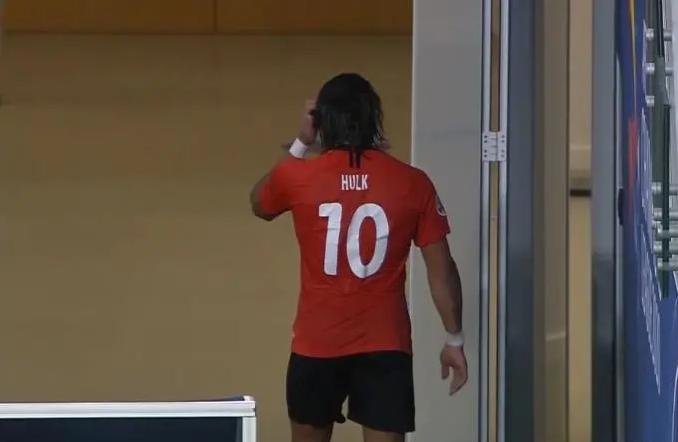 上港亚冠失利后续,上海上港战绩惨淡原因