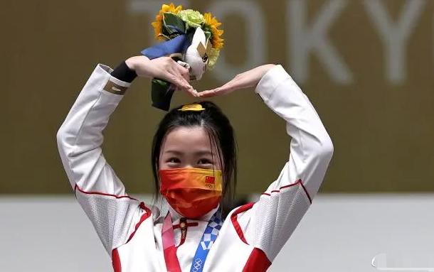 奥运女子射击冠军杨倩简介,杨倩获得奥运冠军