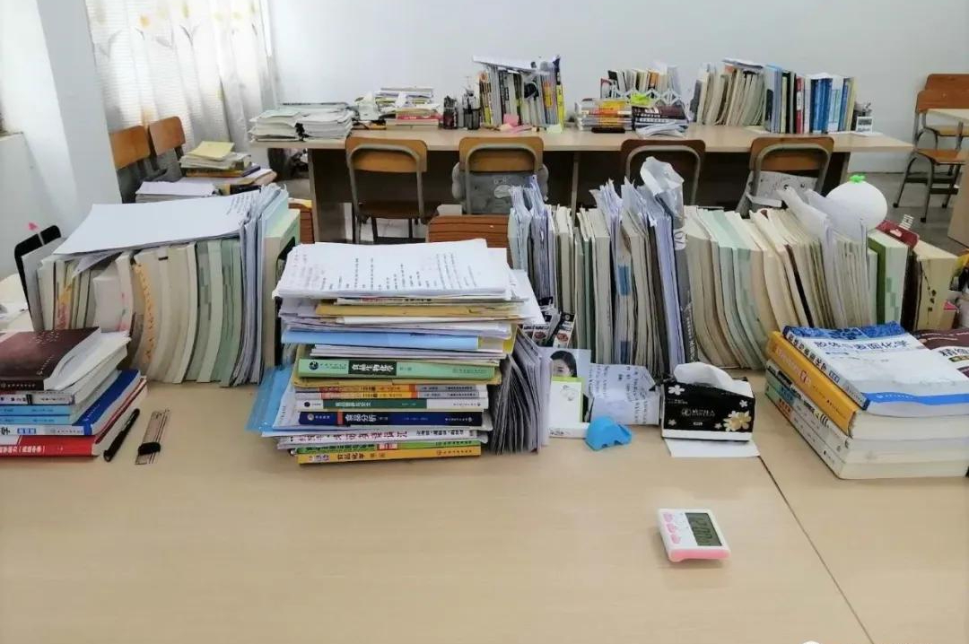 寝室5人考研全员上岸,考研人成功上岸视频