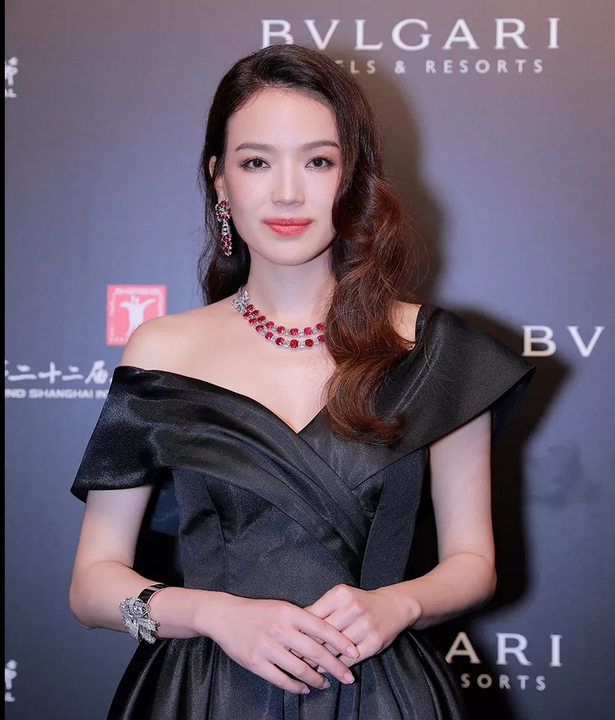 预算2万是买尚美巴黎还是宝格丽,宝格丽和香奈儿首饰哪个好
