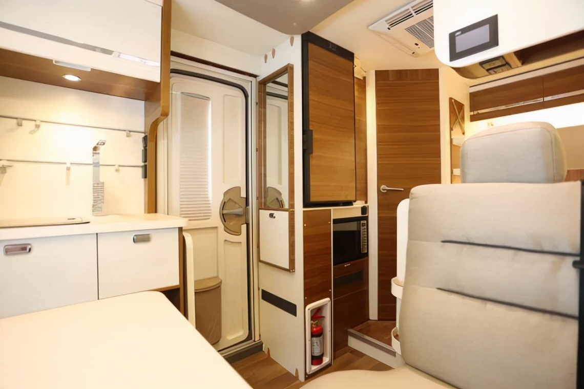 隆翠房车最佳配置,隆翠v362升顶房车