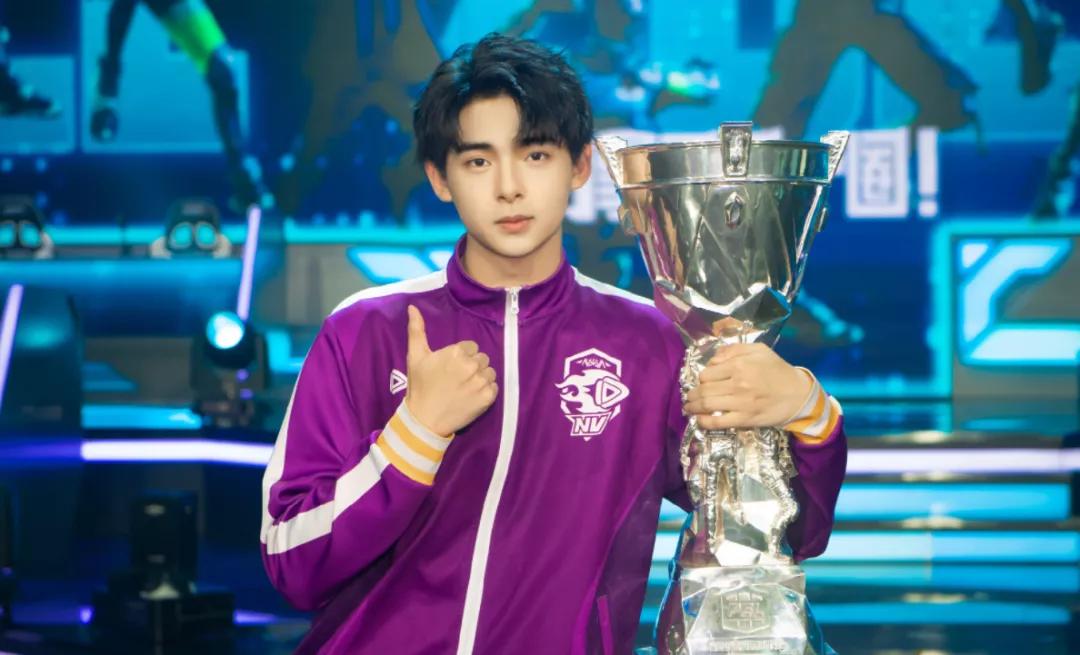 手机膜玩出新花样让你们见识见识,手机膜花哨