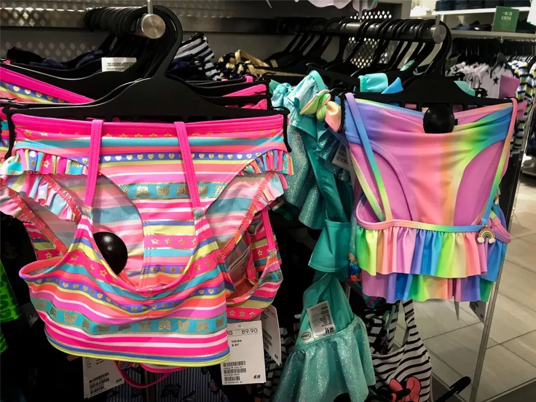 儿童泳衣买哪种最好,泳衣测评儿童10岁左右