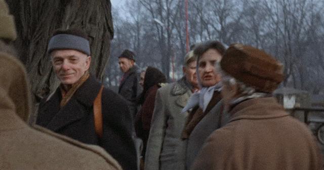 重温《五号屠场》：战争的意义是什么？