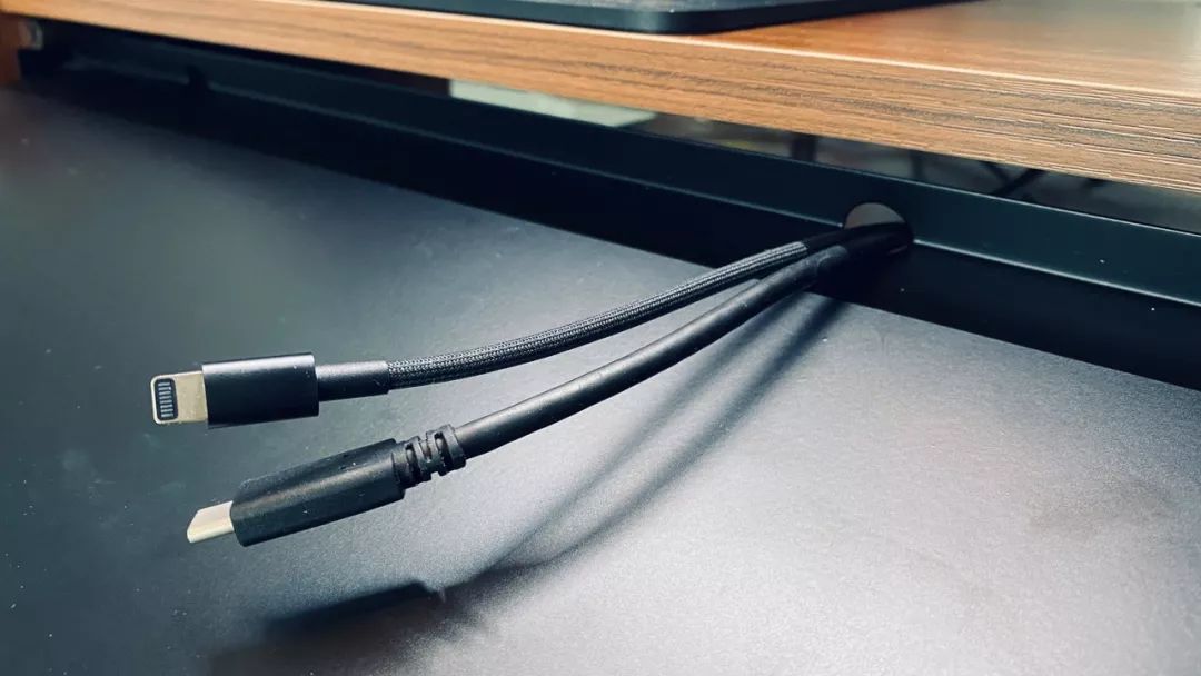 收到一件好东西，拯救了我乱成狗的桌面