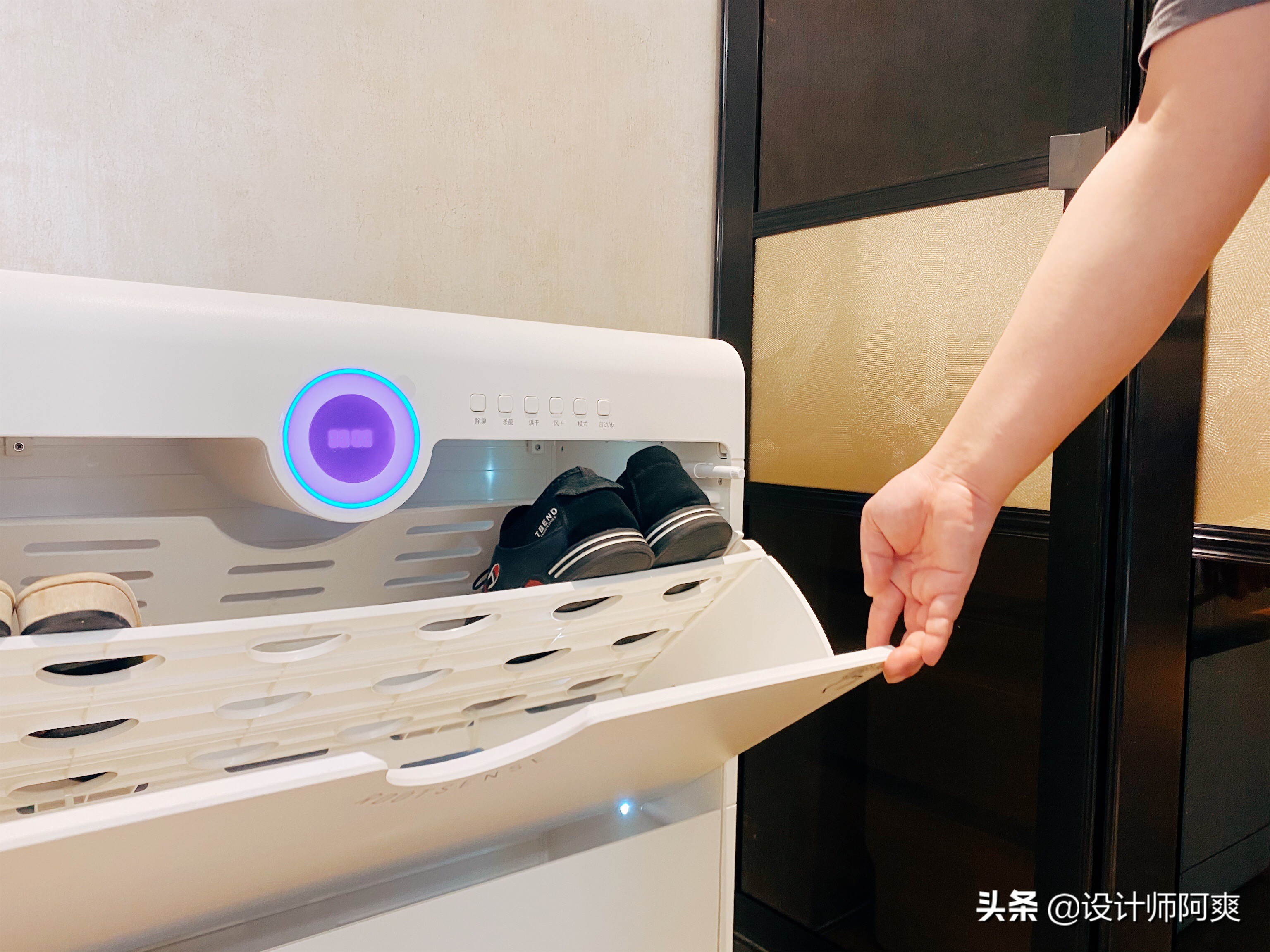 家里买智能鞋柜到底是不是交智商税？阿爽小助理首期测评来啦