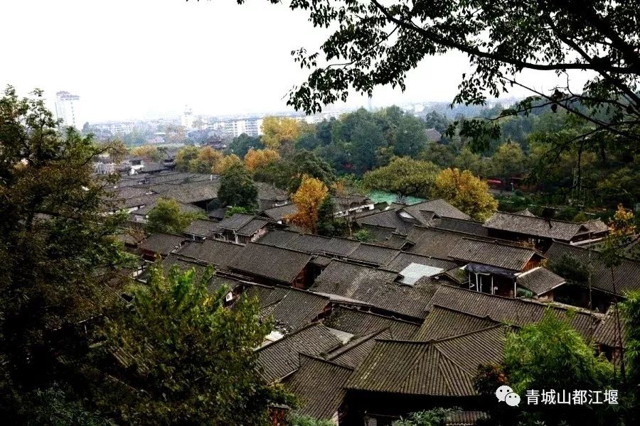 在古村落拍照怎么摆姿势好看,在古堰拍照姿势