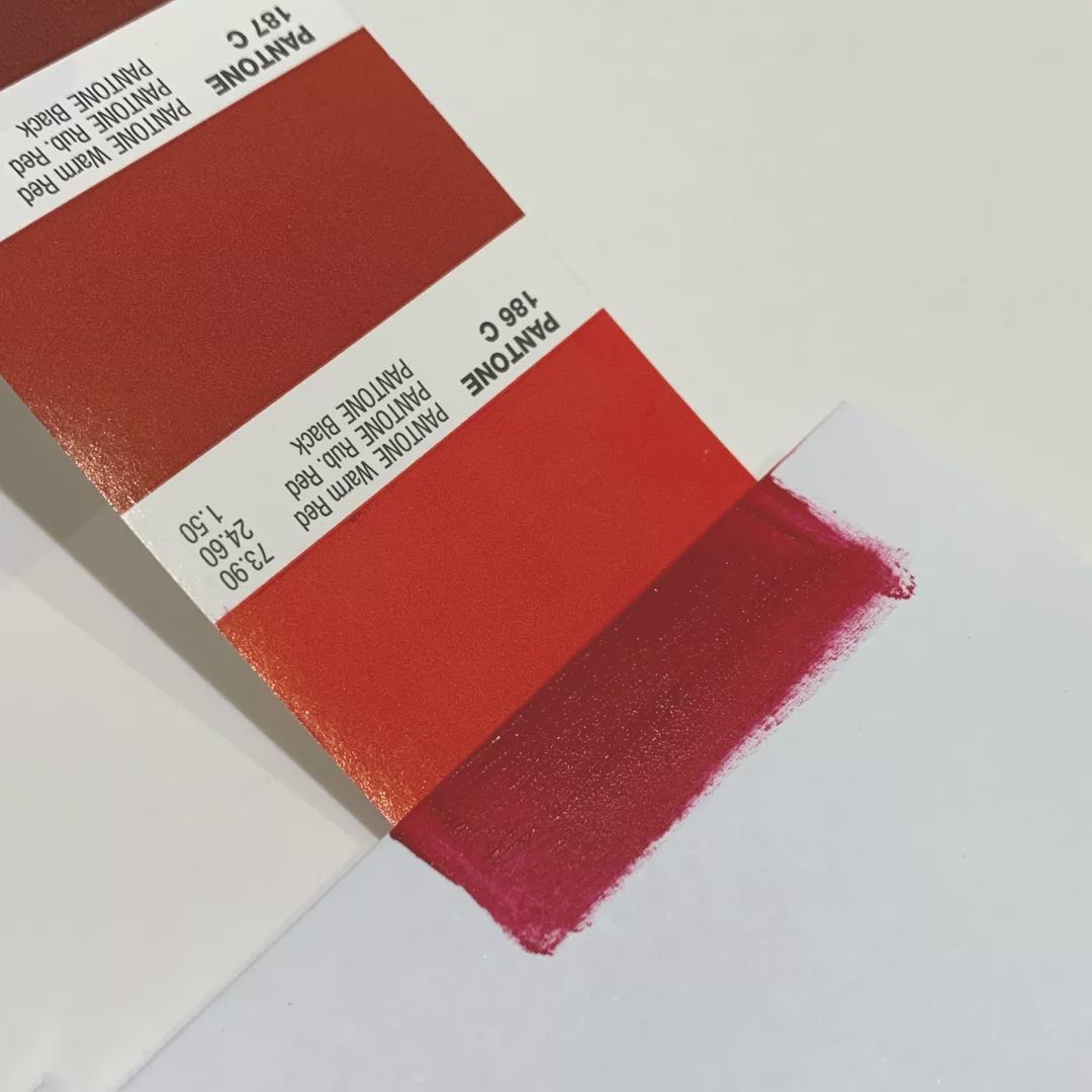 正红色的口红哪种最好用,无滤镜口红哪种好用女士