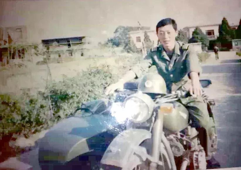 八一特辑退伍不褪色警营守初心,八一特辑戎装已变初心未改