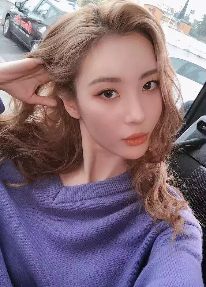 最火的拍照姿势模板,最全创意拍照法