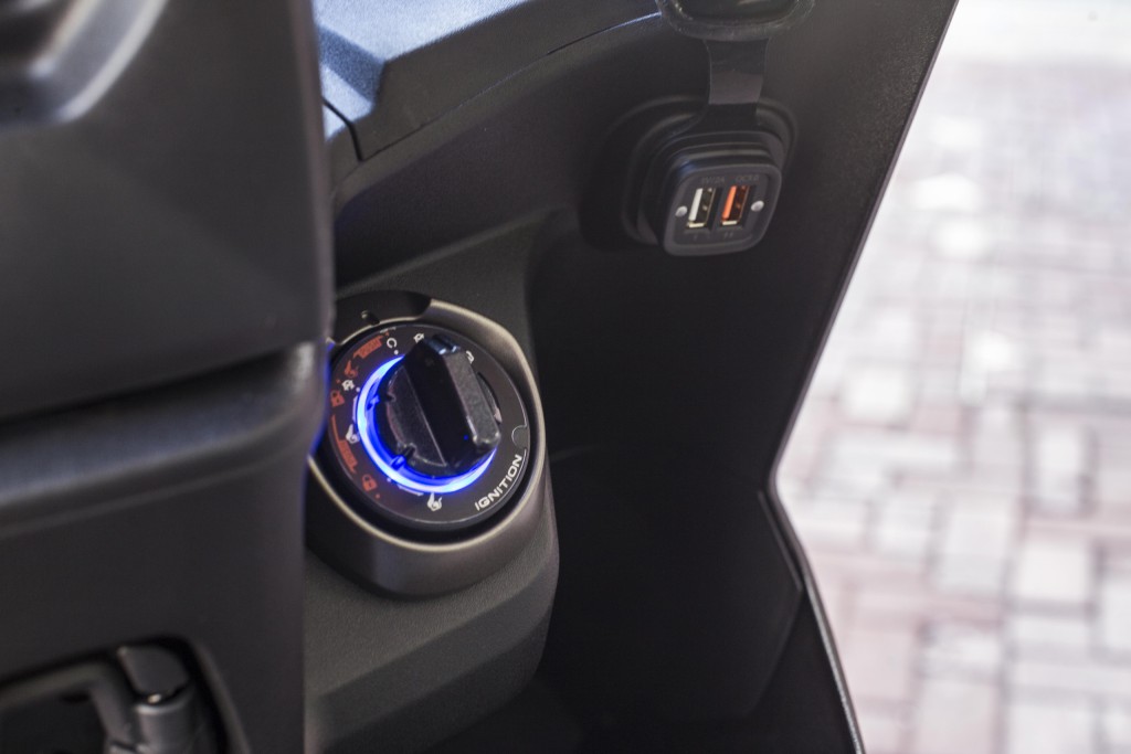 krv踏板摩托车,光阳krv180踏板摩托车