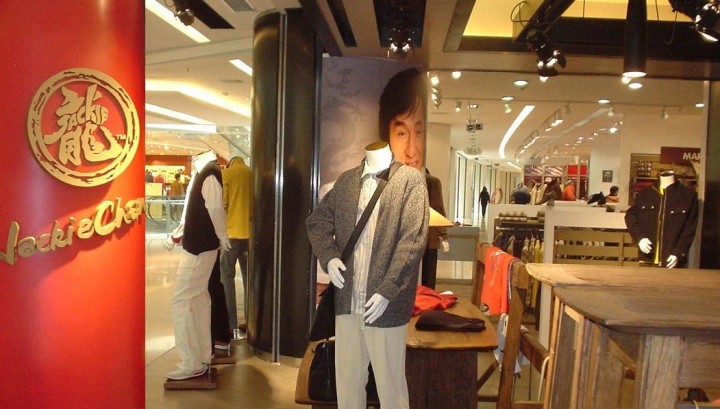 成龙在好莱坞的影响力有多大,成龙在国外的影响力