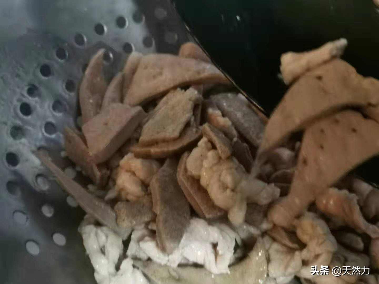猪肝汤怎么做又嫩又不糊汤,猪肝汤要怎么做才脆爽