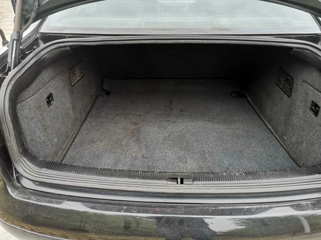 一万多二手车买轿车还是suv,一万左右二手车买自动还是手动