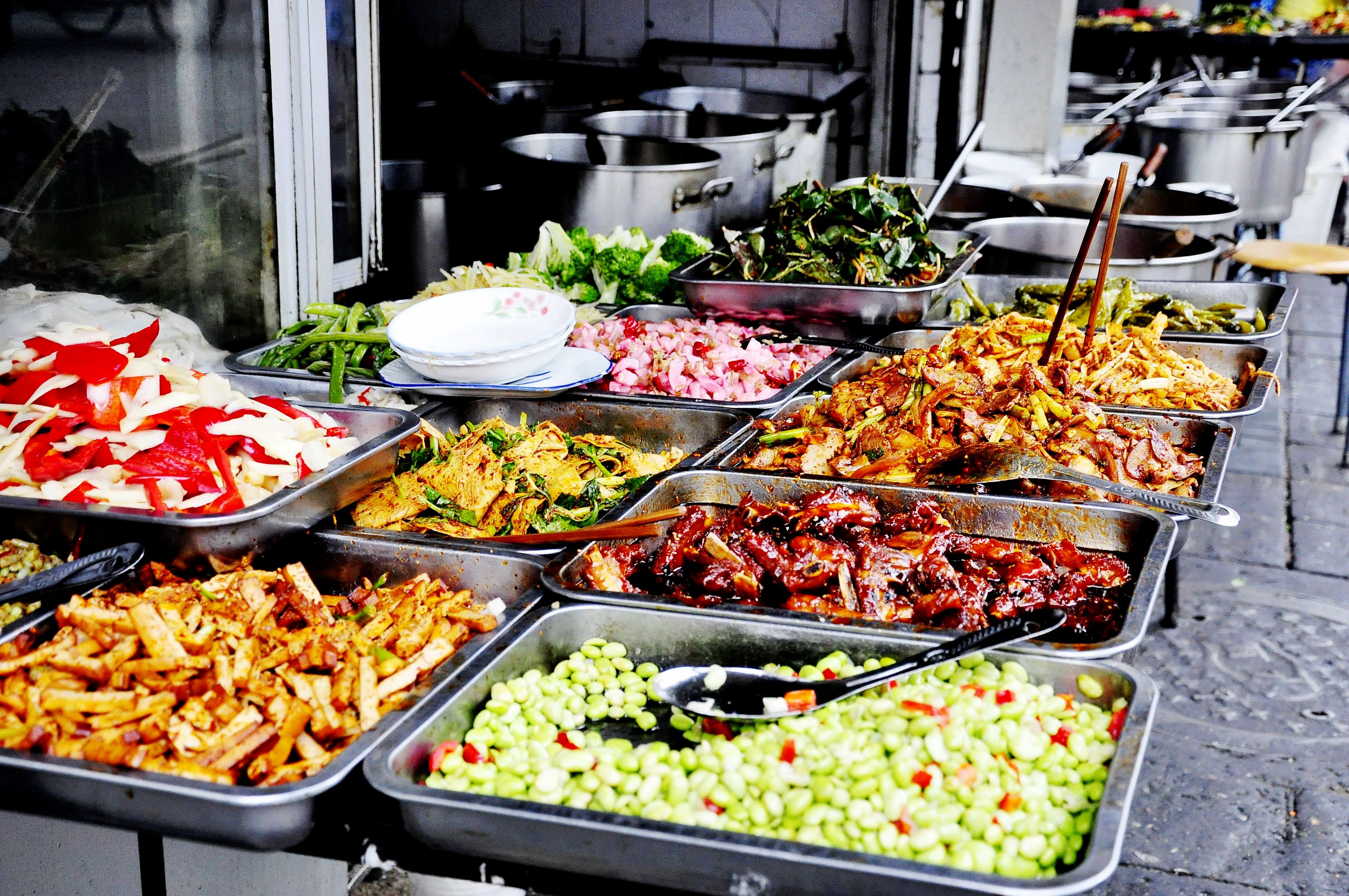 冷淡杯淡而不薄的欢乐夜宴