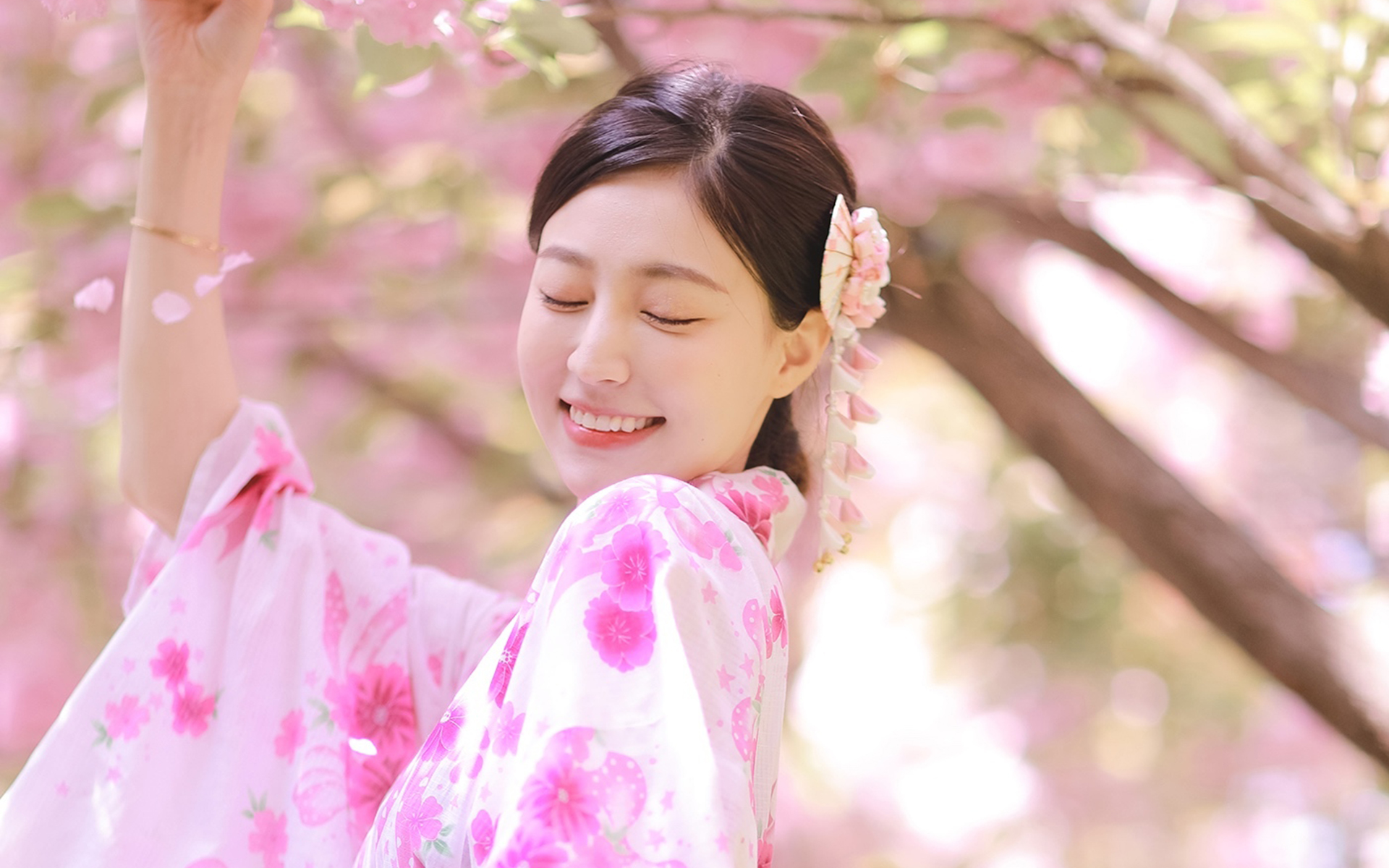 鐩镐翰瀵规柟鑳藉姏寰堝樊浣嗘槸瀹跺涓嶉敊,鐩镐翰涓汉鑳藉姏鍜屽澧冨摢涓洿閲嶈