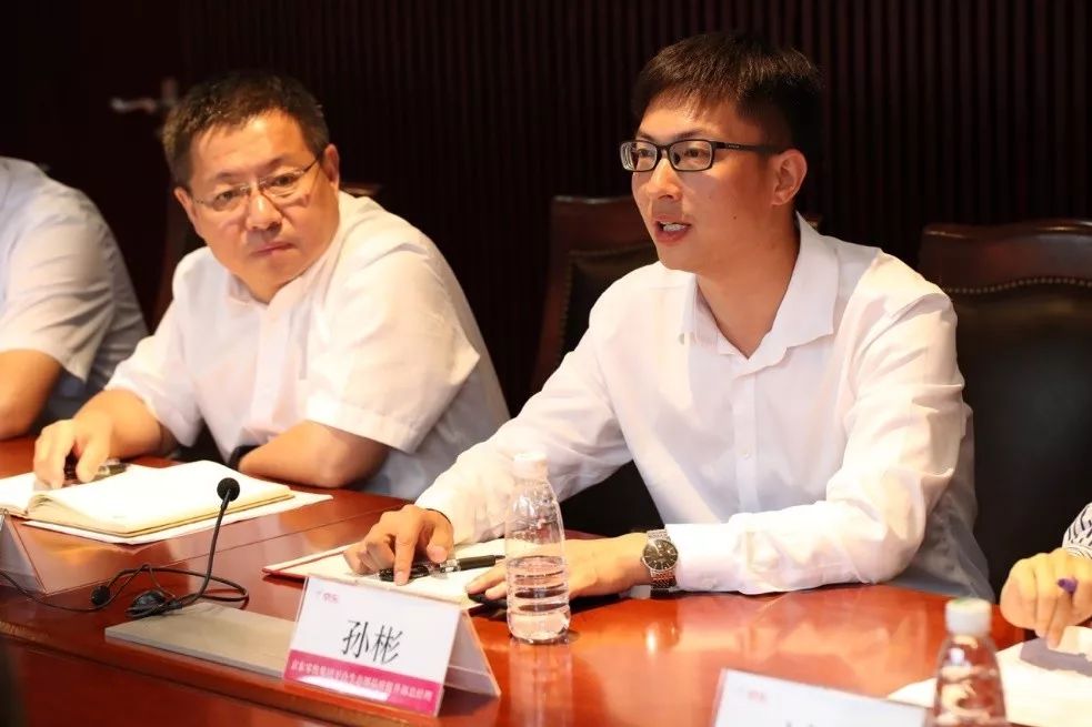 浜笢绁炵涔版墜鏇濆厜,浜笢涔版墜宀椾綅鎻