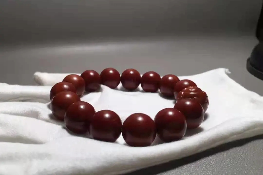 包浆玉化橄榄核冬天怎么保养,橄榄核手串包浆玉化油能用吗