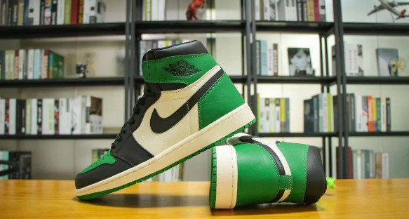 国外查获假鞋,英美海关查获莆田假冒鞋