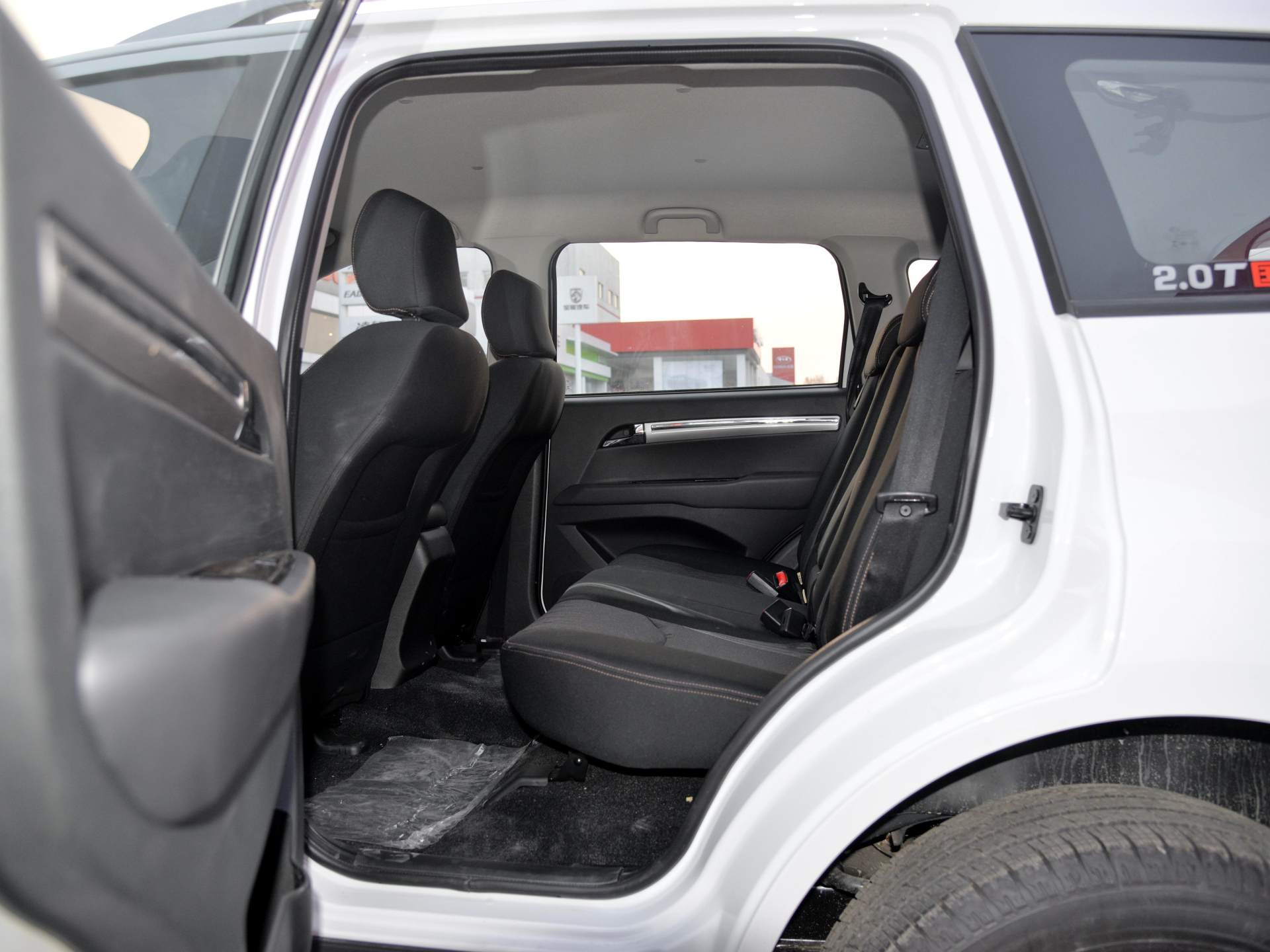 12款陆风x8柴油版2.0t油耗高,陆风x82.0t汽油四驱家用代步